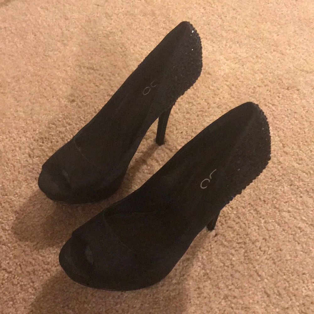 Aldo peep toe black heels